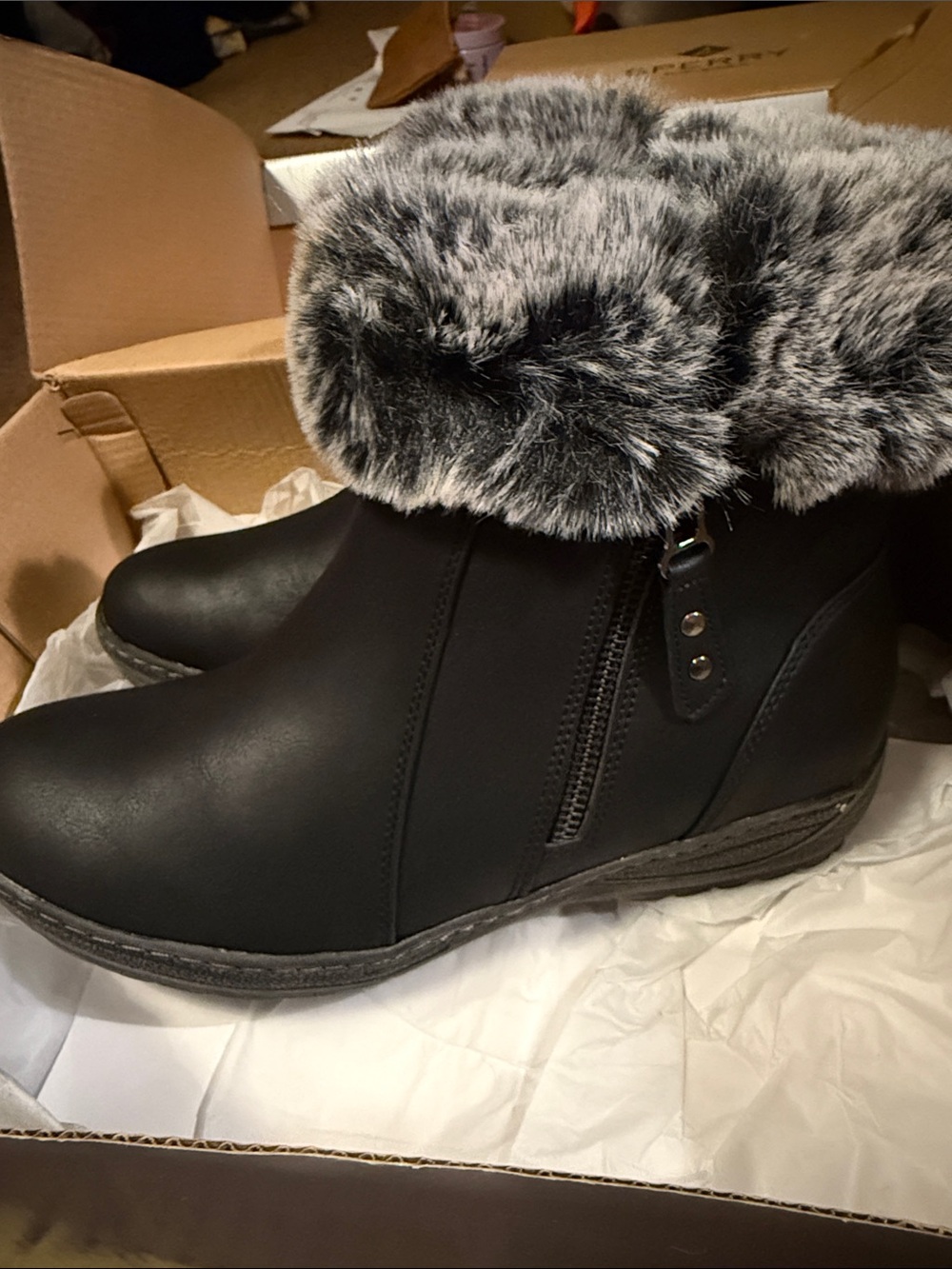 Women’s Cloudwalkers Black Faux-Fur Trim Ankle Boots New Size 8